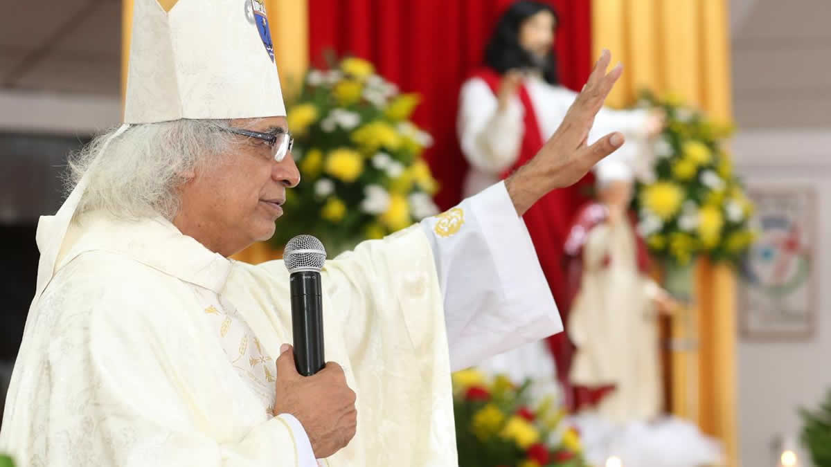 Cardenal Brenes Preside Santa Eucarist A En Honor A San Pio X Viva