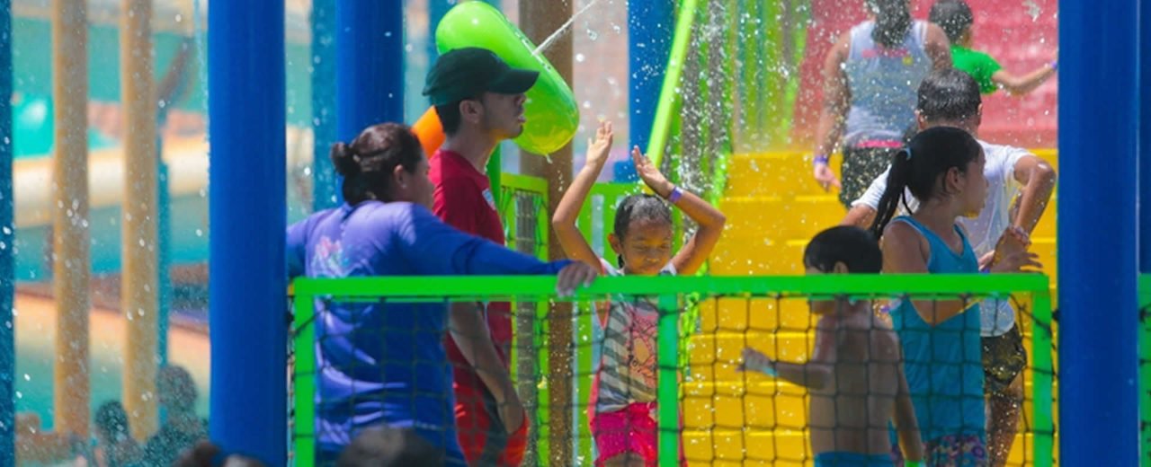 Familias Aprovechan Su Fin De Semana Para Visitar Parque Acu Tico