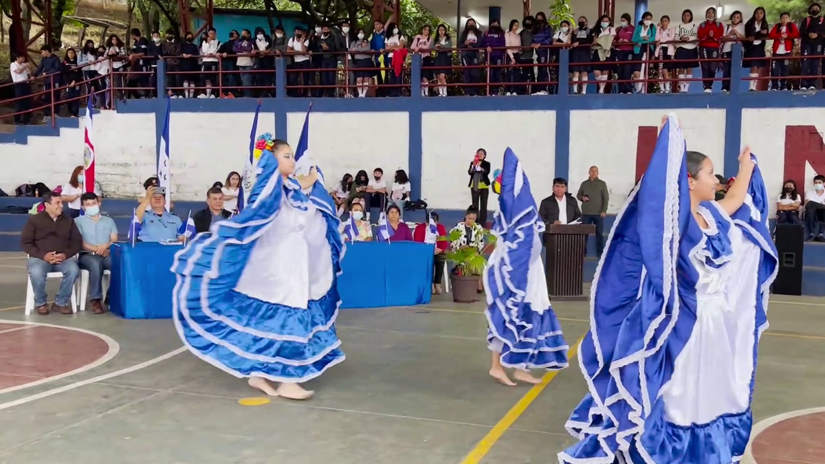 Estudiantes Matagalpinos Fiestas Patrias Int Viva Nicaragua Canal 13