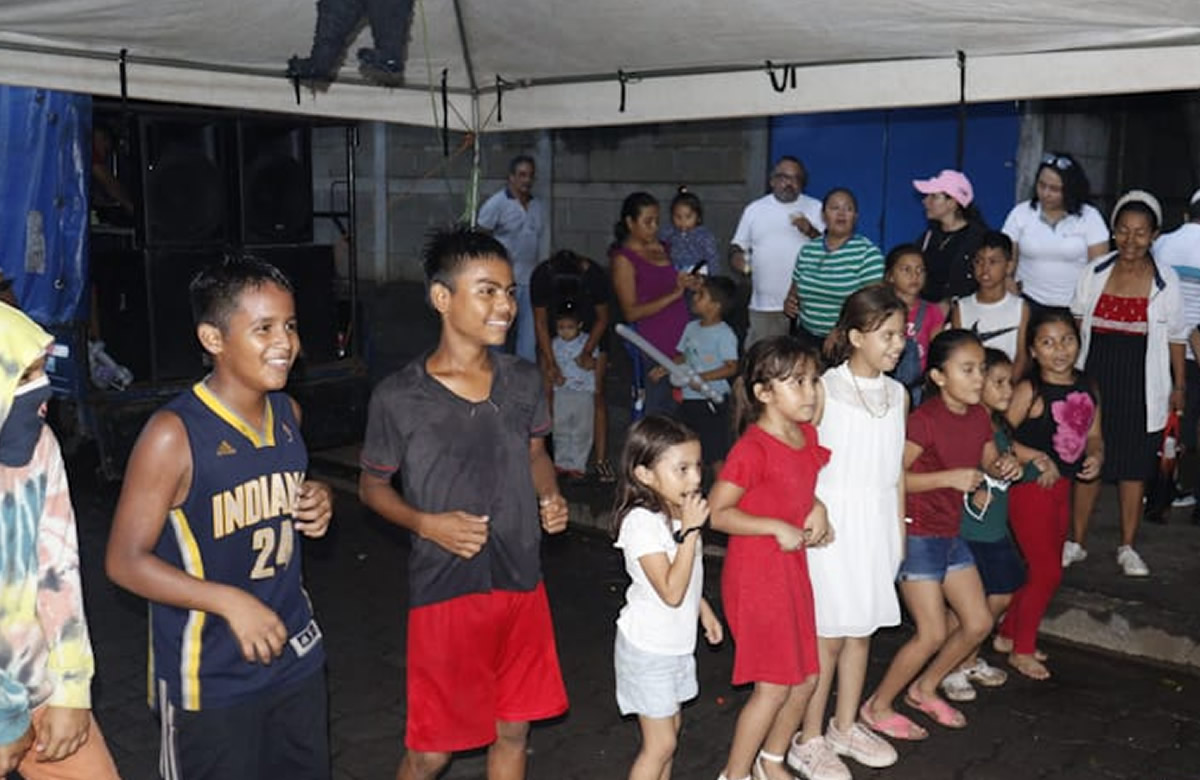 Managua tarde recreativa con niños y niñas del barrio Hilario Sánchez