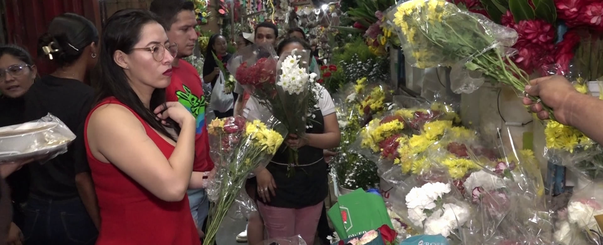 Comercio en los mercados de Managua muy activo en el Día de las Madres