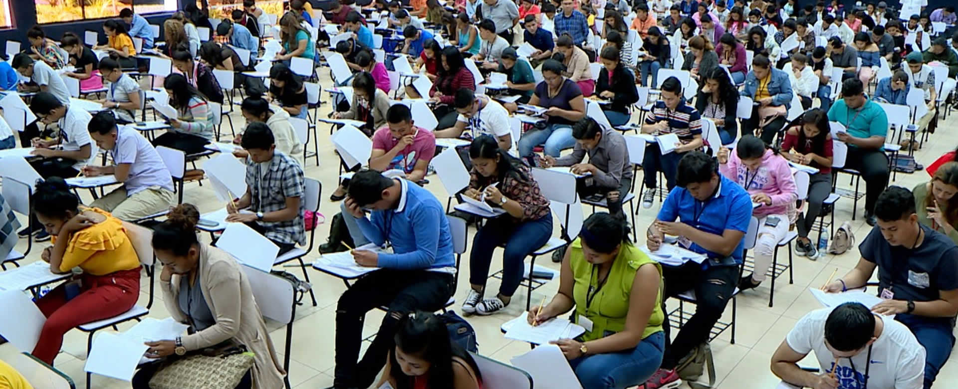 UNAN-Managua Realiza Examen De Admisión A Más De 18 Mil Bachilleres ...