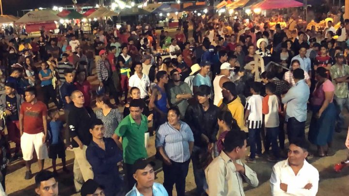Familias de Nueva Segovia desbordan las calles con la Feria del Maíz