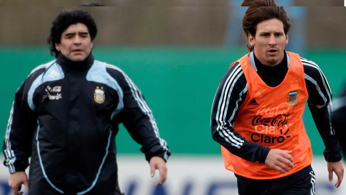 Maradona dirigía a Messi, durante el Mundial de Sudáfrica 2010.