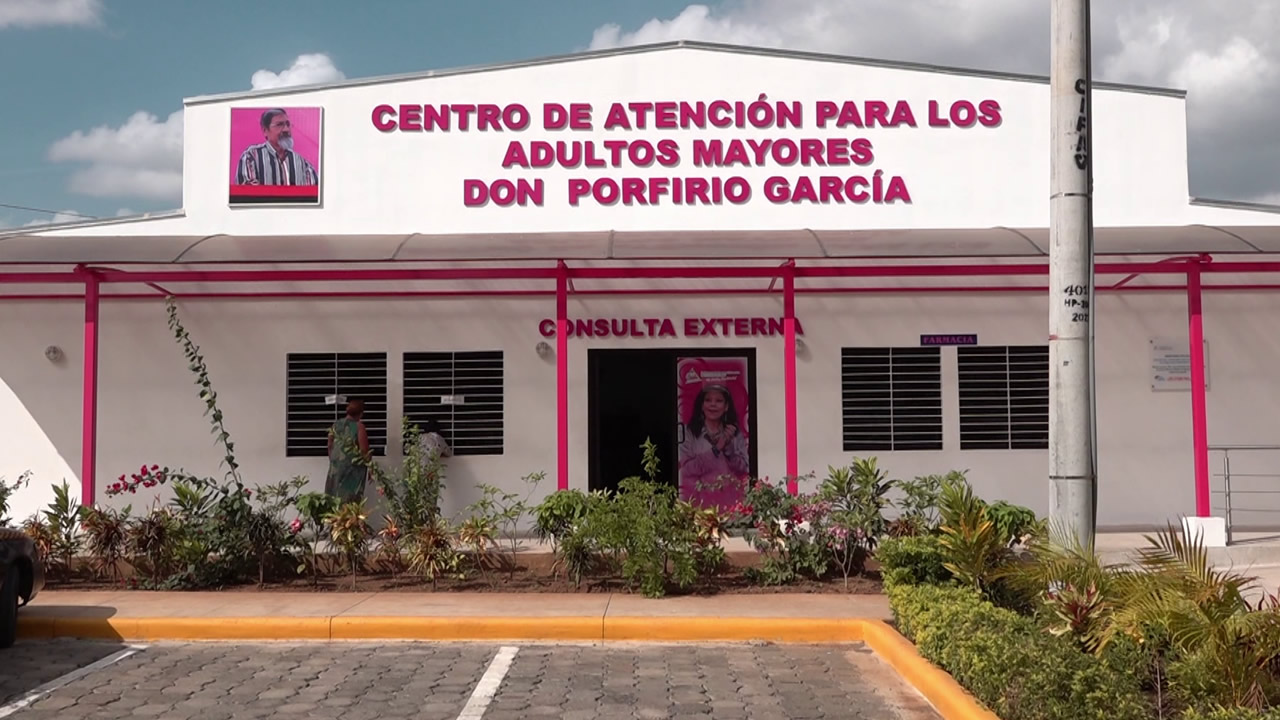 Inauguran densitómetro óseo para la atención de los adultos mayores